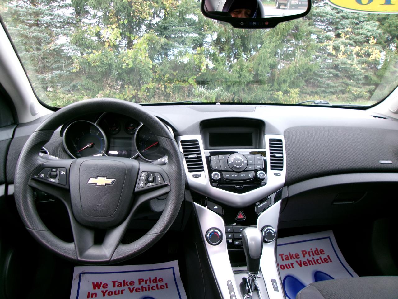 Chevrolet Cruze Limited LT 4D Sedan 2016