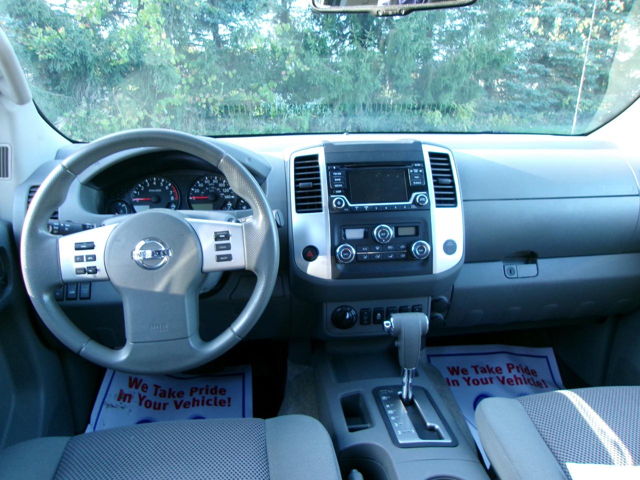 Nissan Frontier SV Crew Cab 4X4 V6 2015
