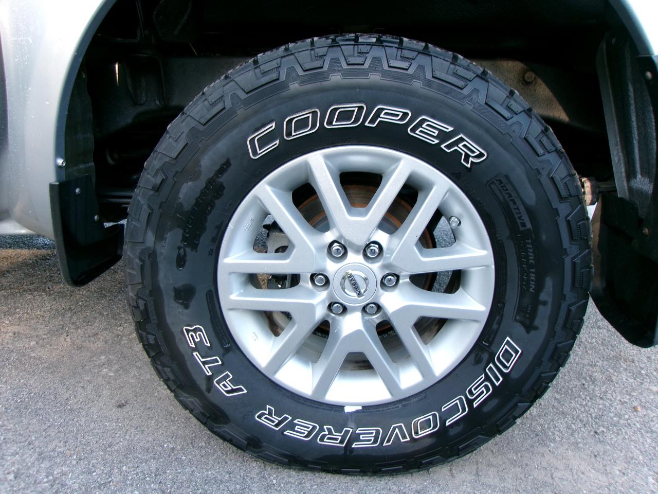 Nissan Frontier SV Crew Cab 4X4 V6 2015