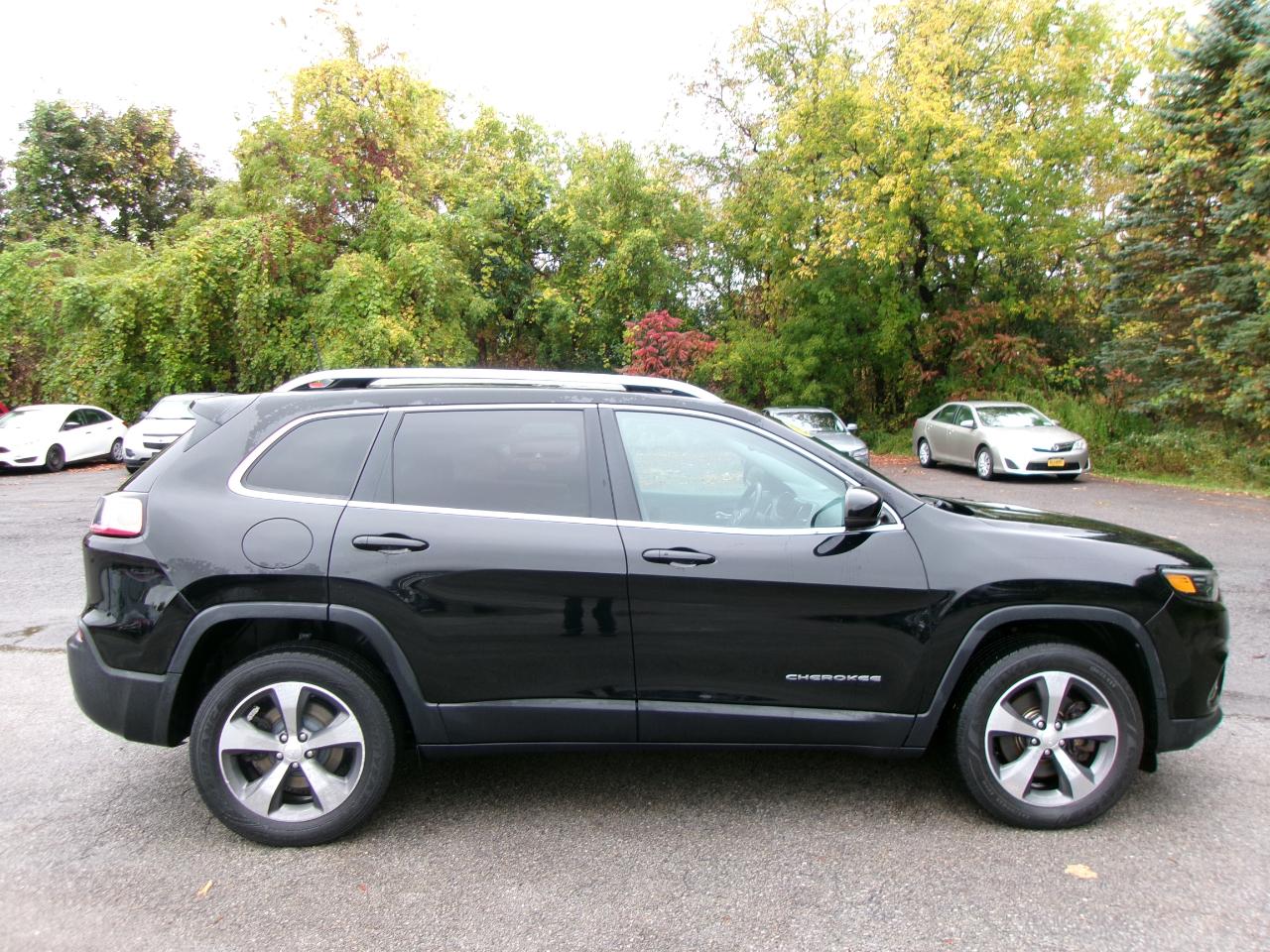Jeep Cherokee Limited 4D SUV 4WD 2019