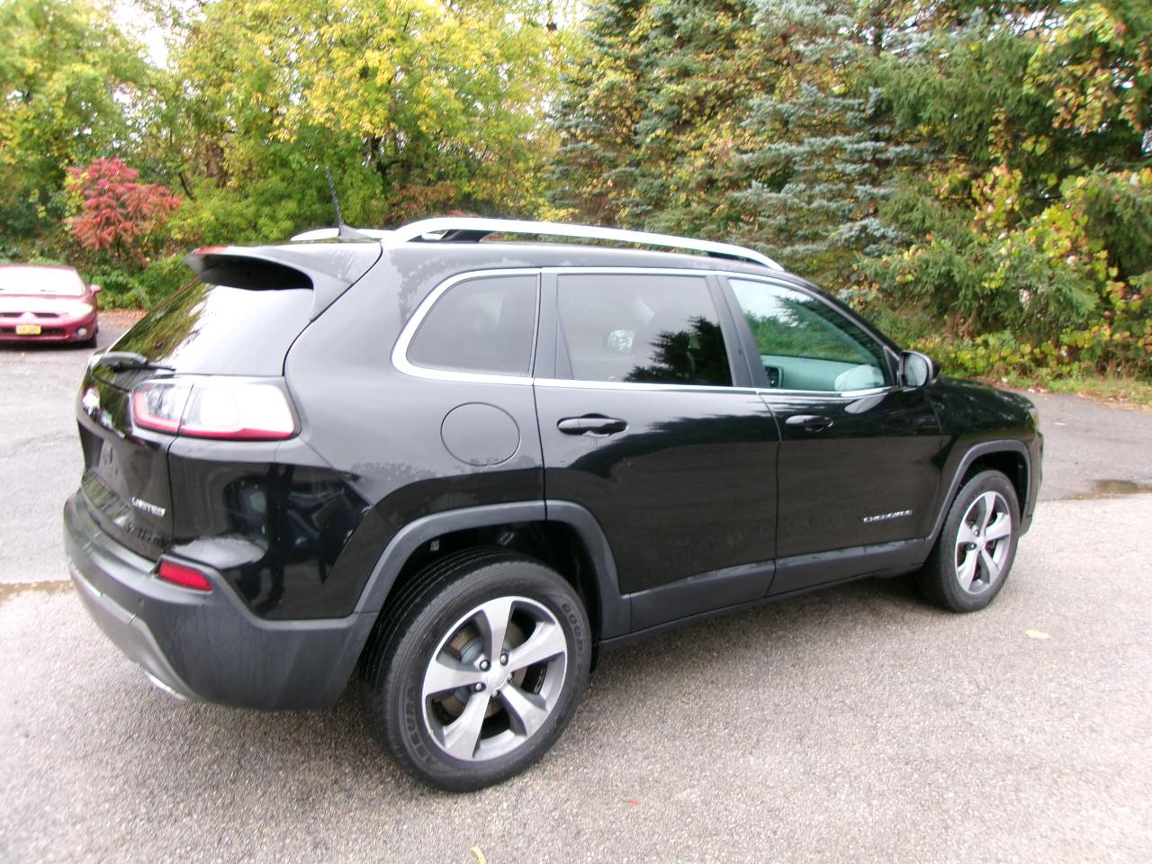 Jeep Cherokee Limited 4D SUV 4WD 2019