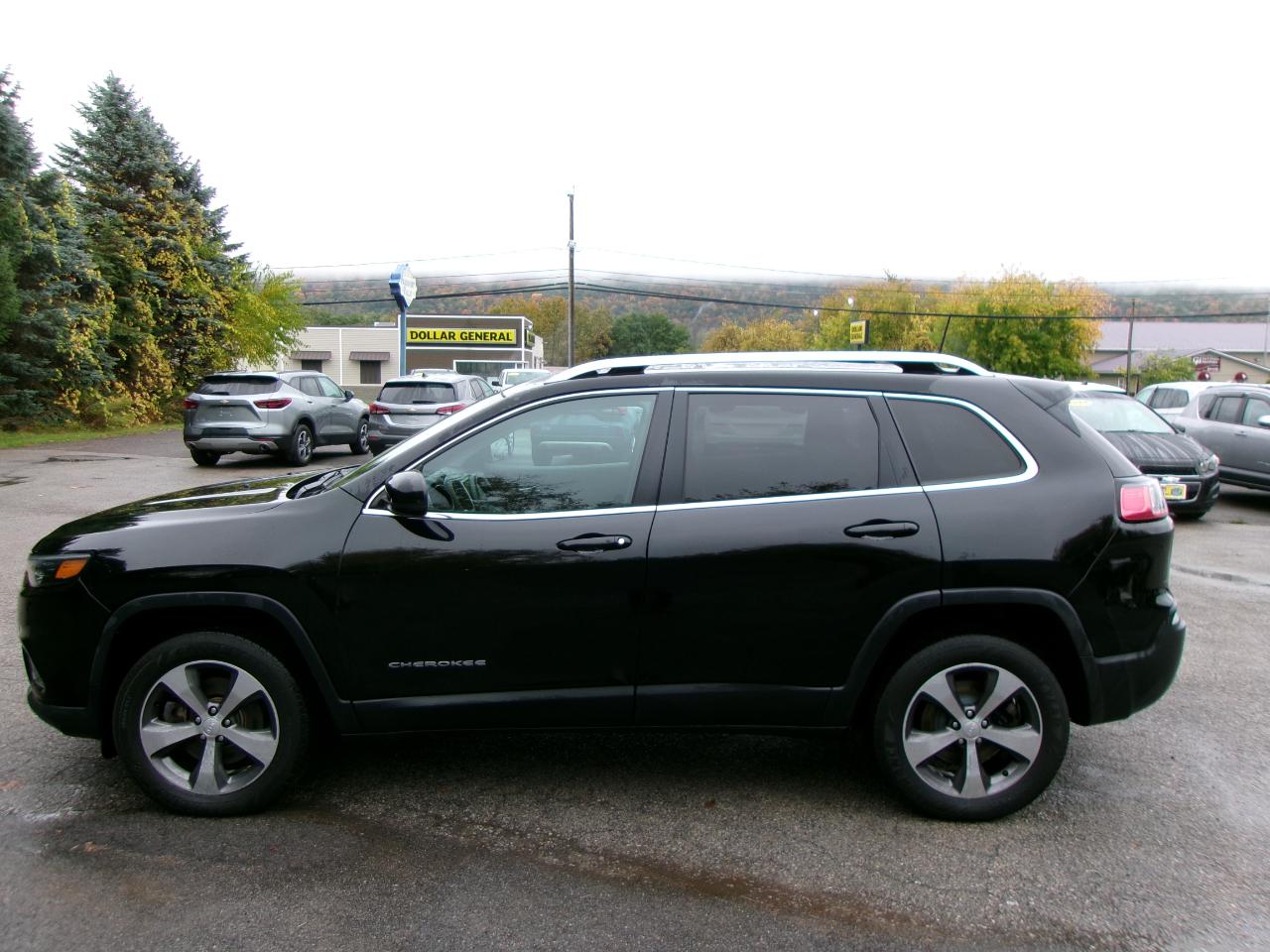 Jeep Cherokee Limited 4D SUV 4WD 2019