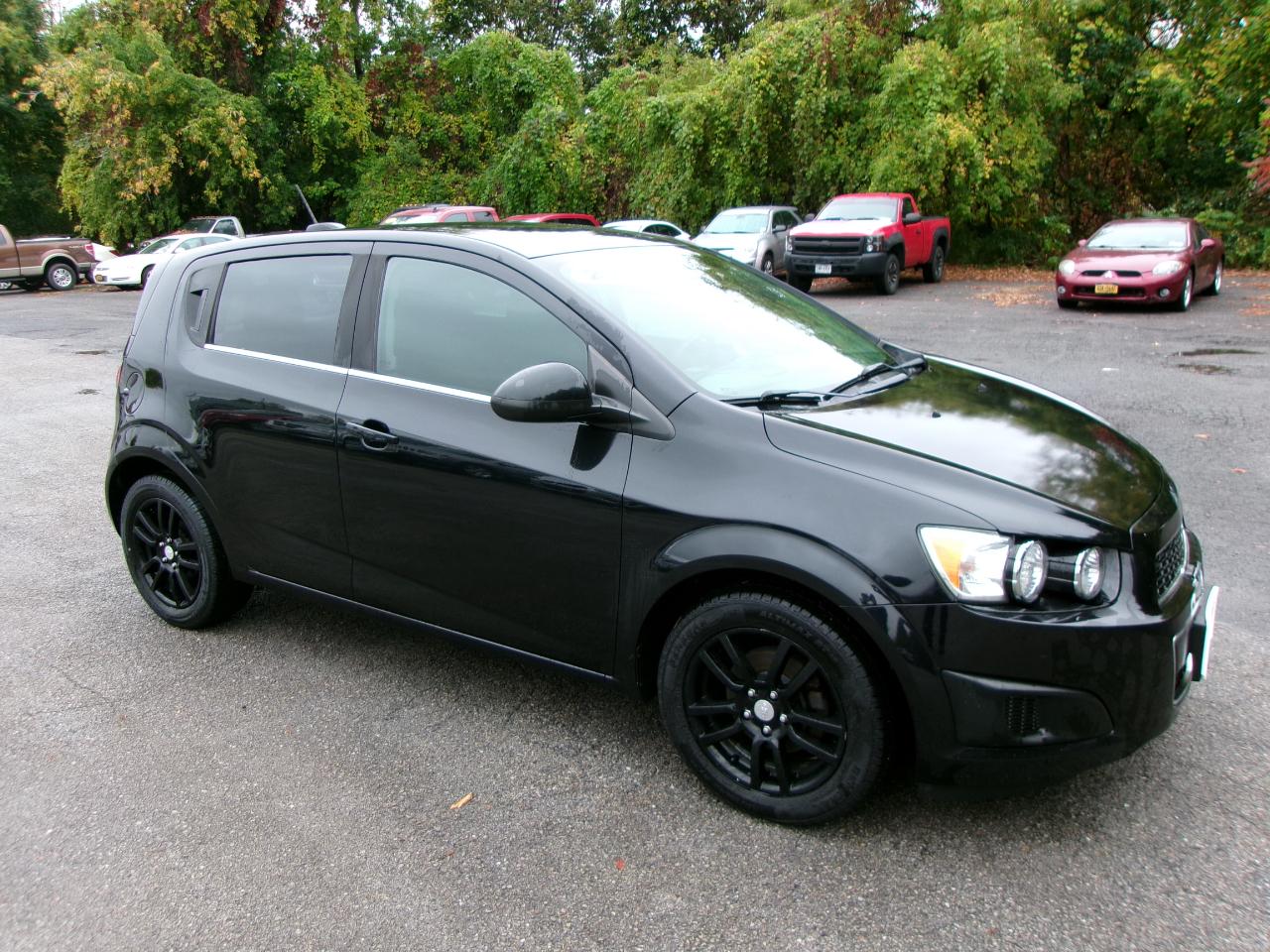 Chevrolet Sonic LT 4D Hatchback 2015