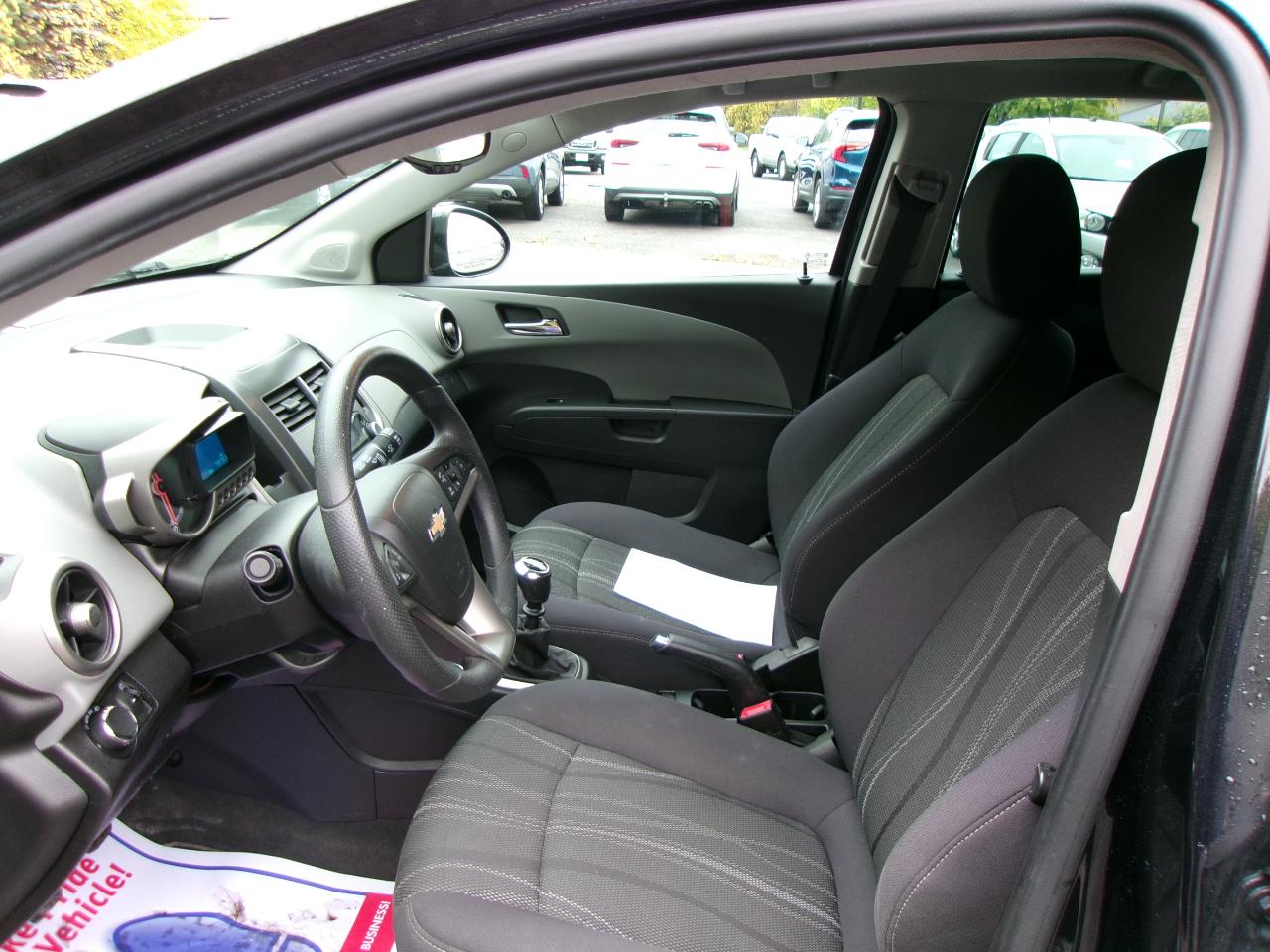 Chevrolet Sonic LT 4D Hatchback 2015