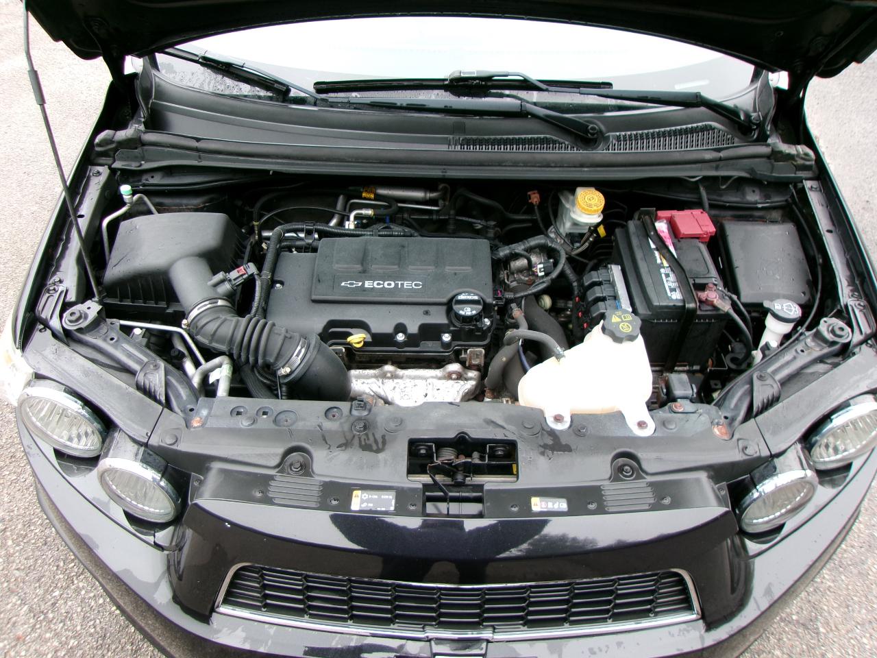 Chevrolet Sonic LT 4D Hatchback 2015