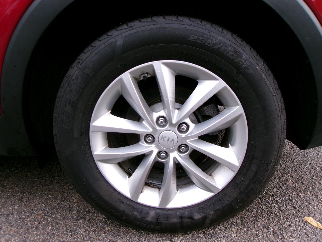 Kia Sorento LX 4D SUV AWD V6 2016
