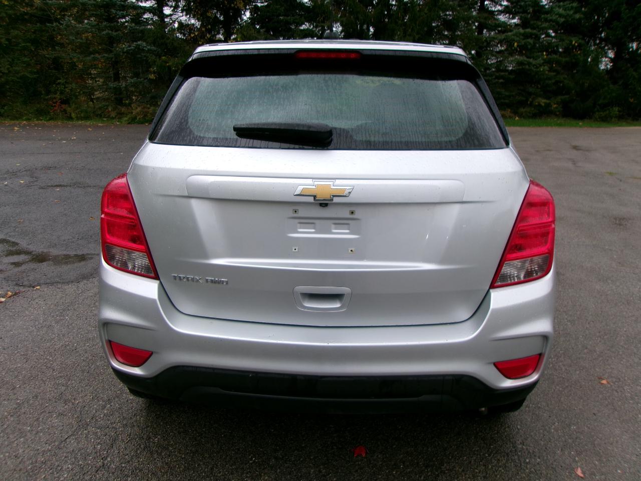 Chevrolet Trax LS 4D SUV AWD 2018