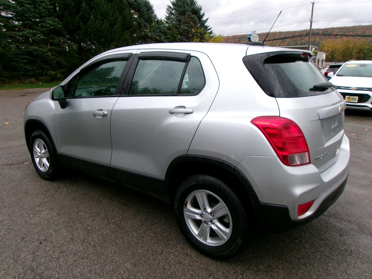 Chevrolet Trax LS 4D SUV AWD 2018