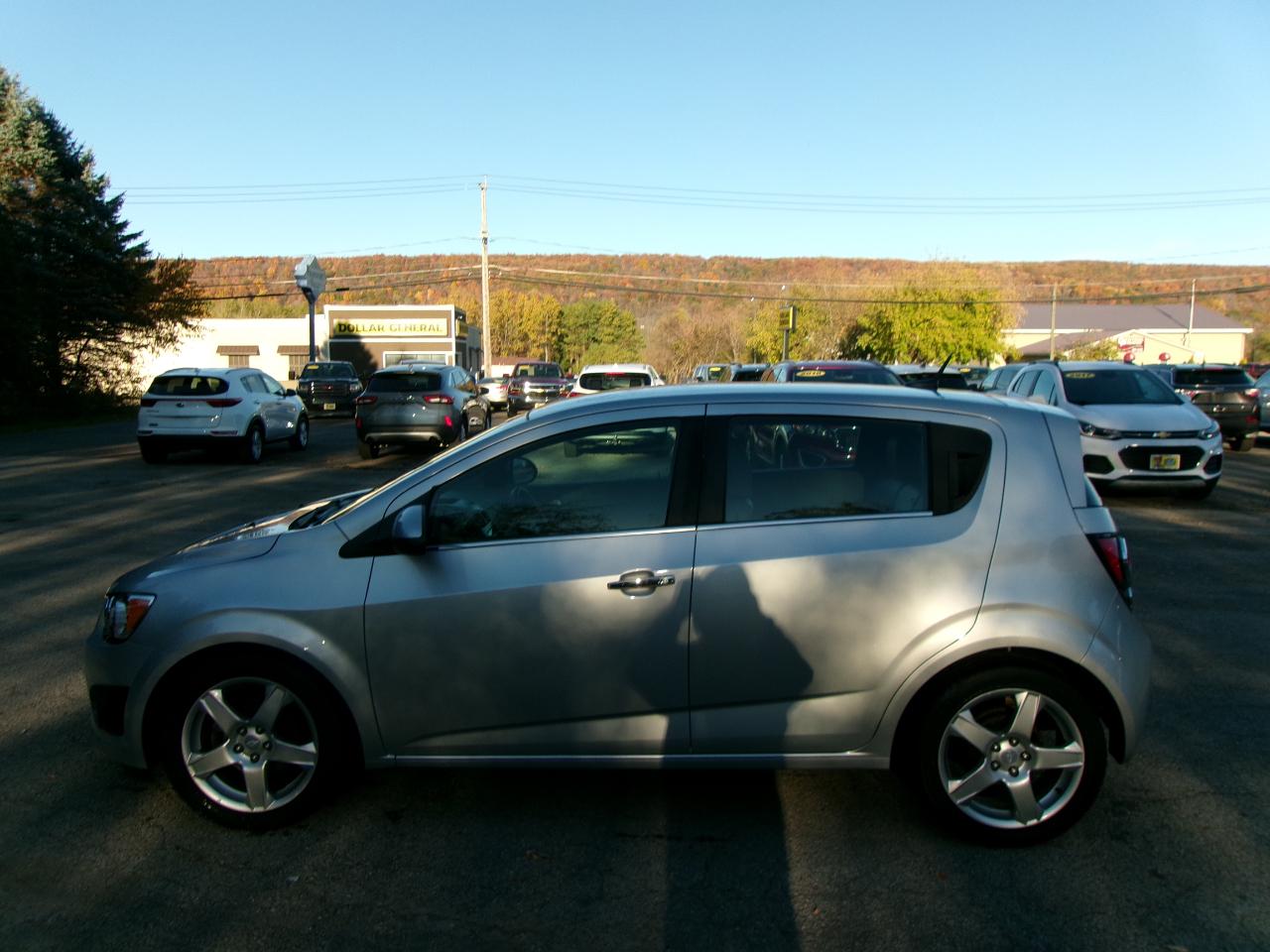 Chevrolet Sonic 2LTZ 4D Hatchback 2012
