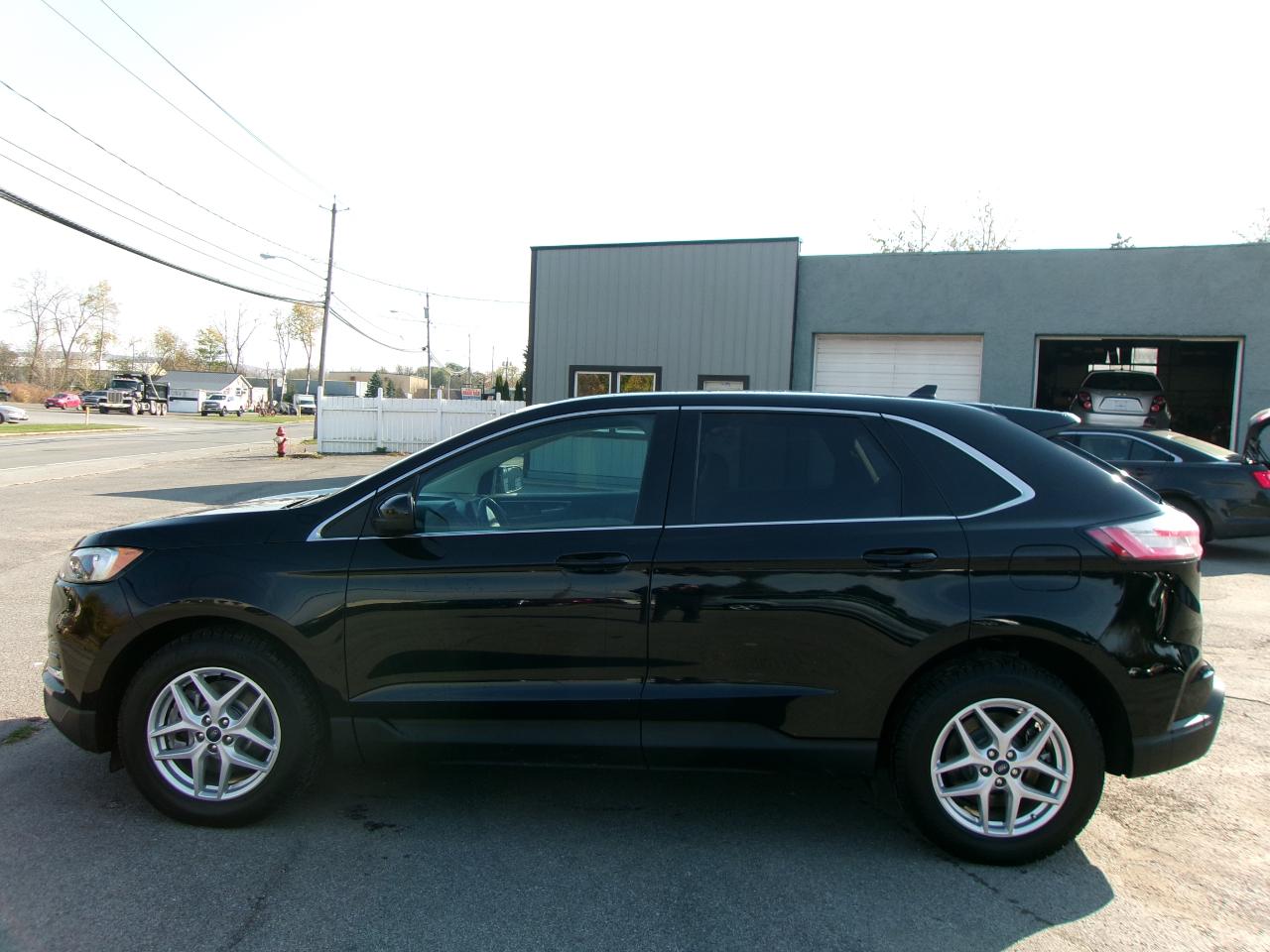 Ford Edge SEL 4D SUV AWD 2022