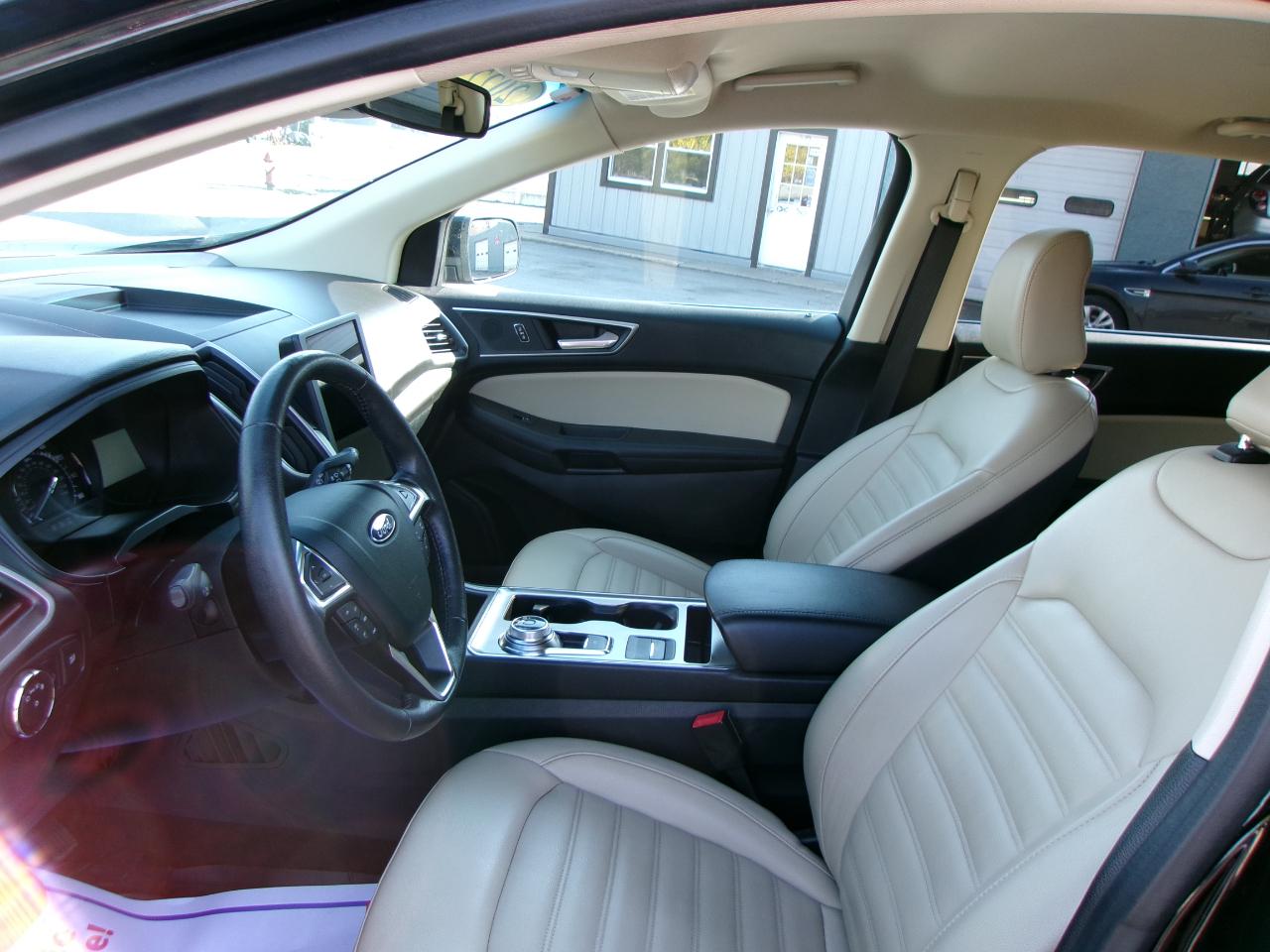 Ford Edge SEL 4D SUV AWD 2022