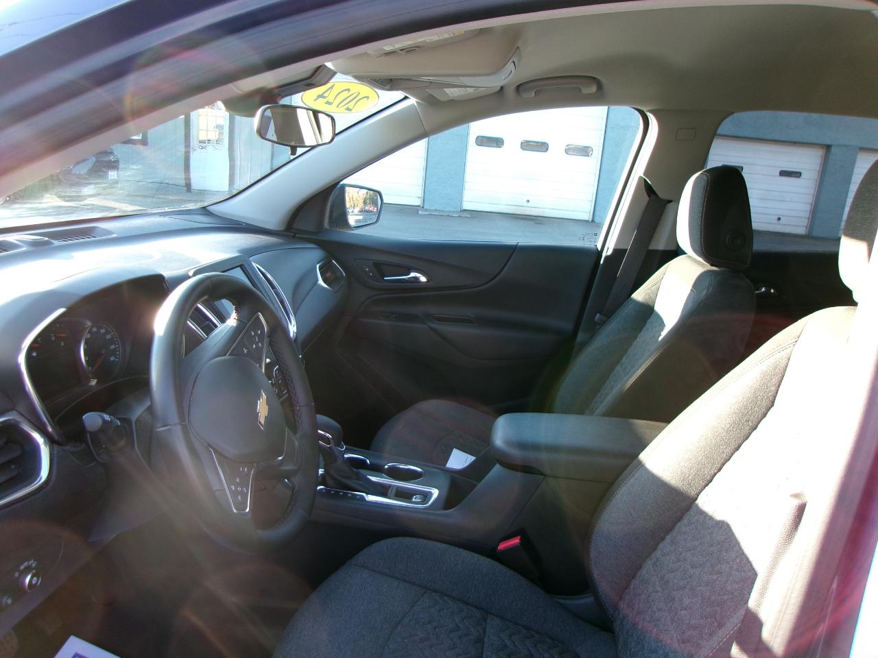 Chevrolet Equinox LT 4D SUV AWD 2024
