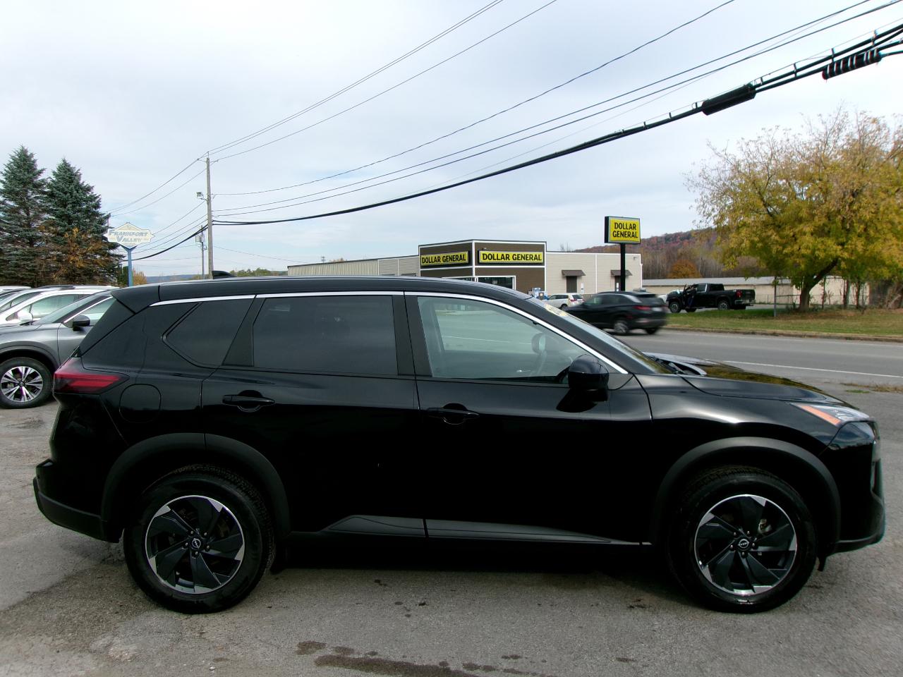 Nissan Rogue SV 4D SUV AWD 2025