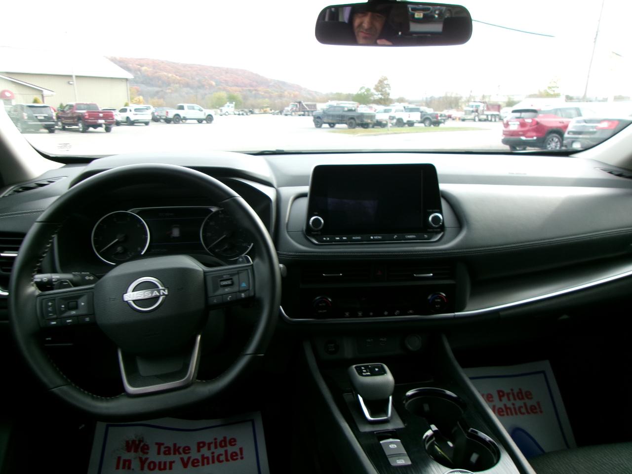 Nissan Rogue SV 4D SUV AWD 2025