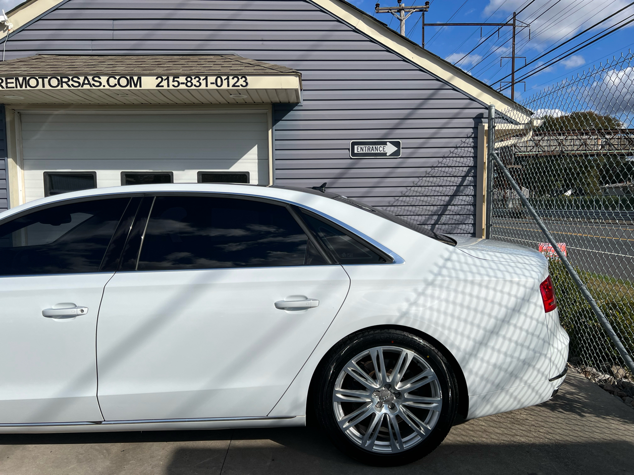 Audi A8 4.0T Sedan L quattro Tiptronic 2013