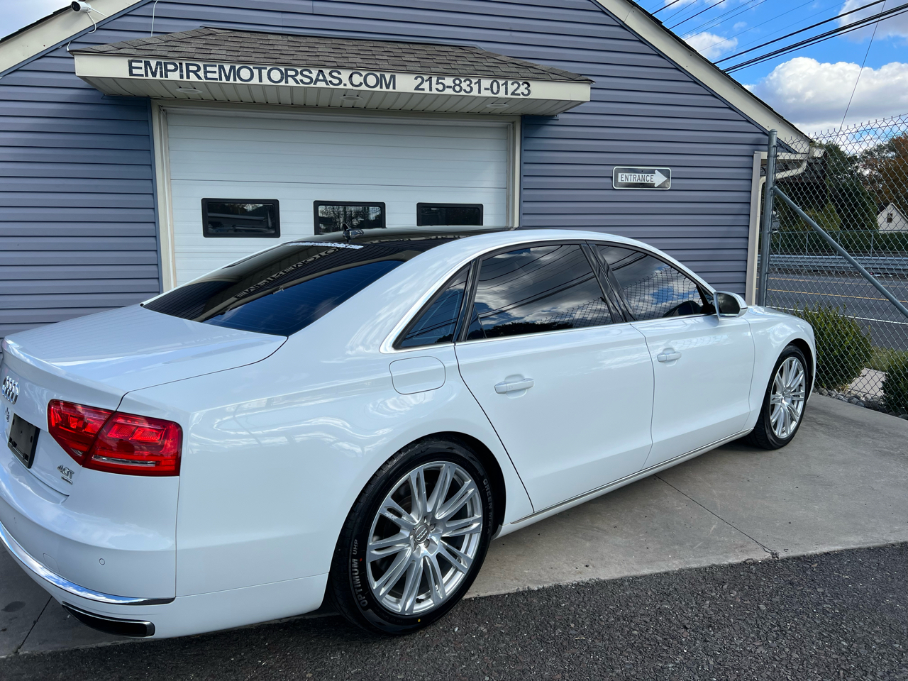 Audi A8 4.0T Sedan L quattro Tiptronic 2013