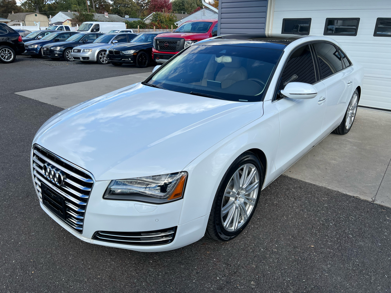 Audi A8 4.0T Sedan L quattro Tiptronic 2013