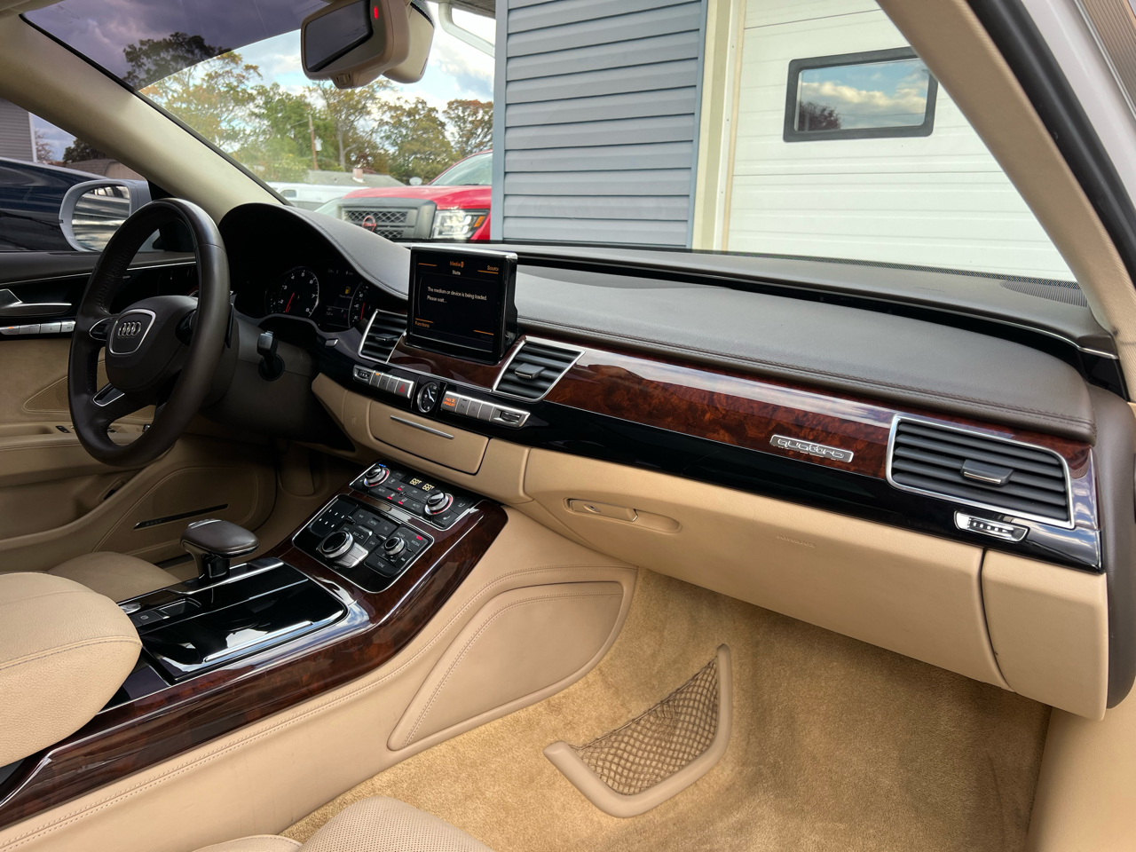 Audi A8 4.0T Sedan L quattro Tiptronic 2013