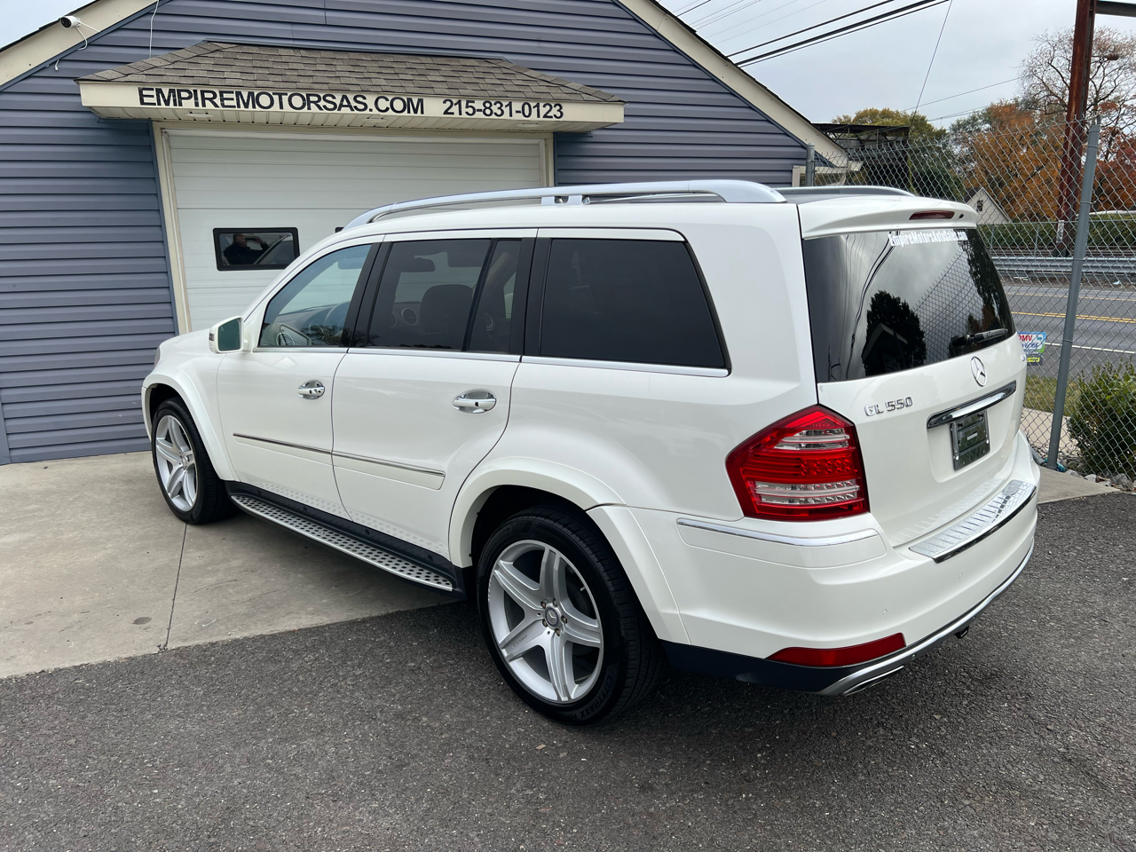 Mercedes-Benz GL-Class GL550 4MATIC 2011