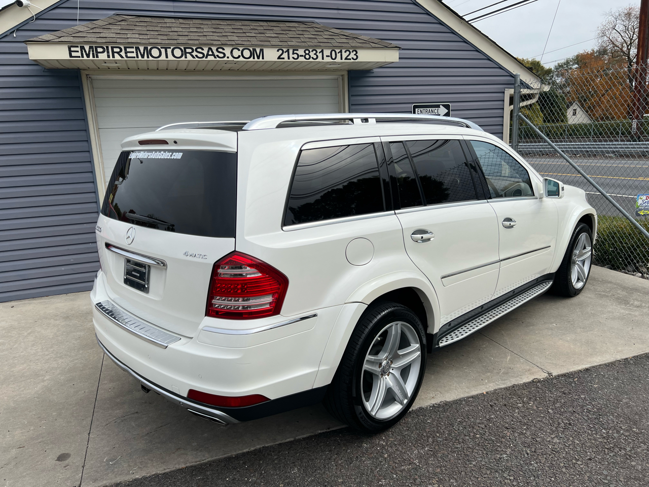Mercedes-Benz GL-Class GL550 4MATIC 2011