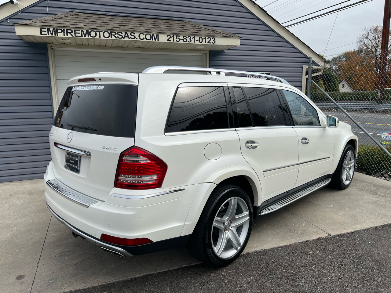 Mercedes-Benz GL-Class GL550 4MATIC 2011