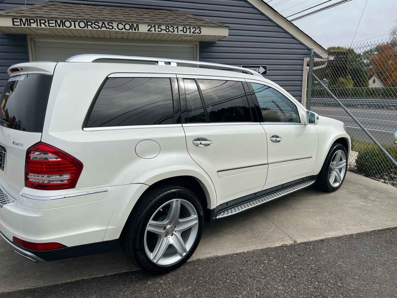 Mercedes-Benz GL-Class GL550 4MATIC 2011