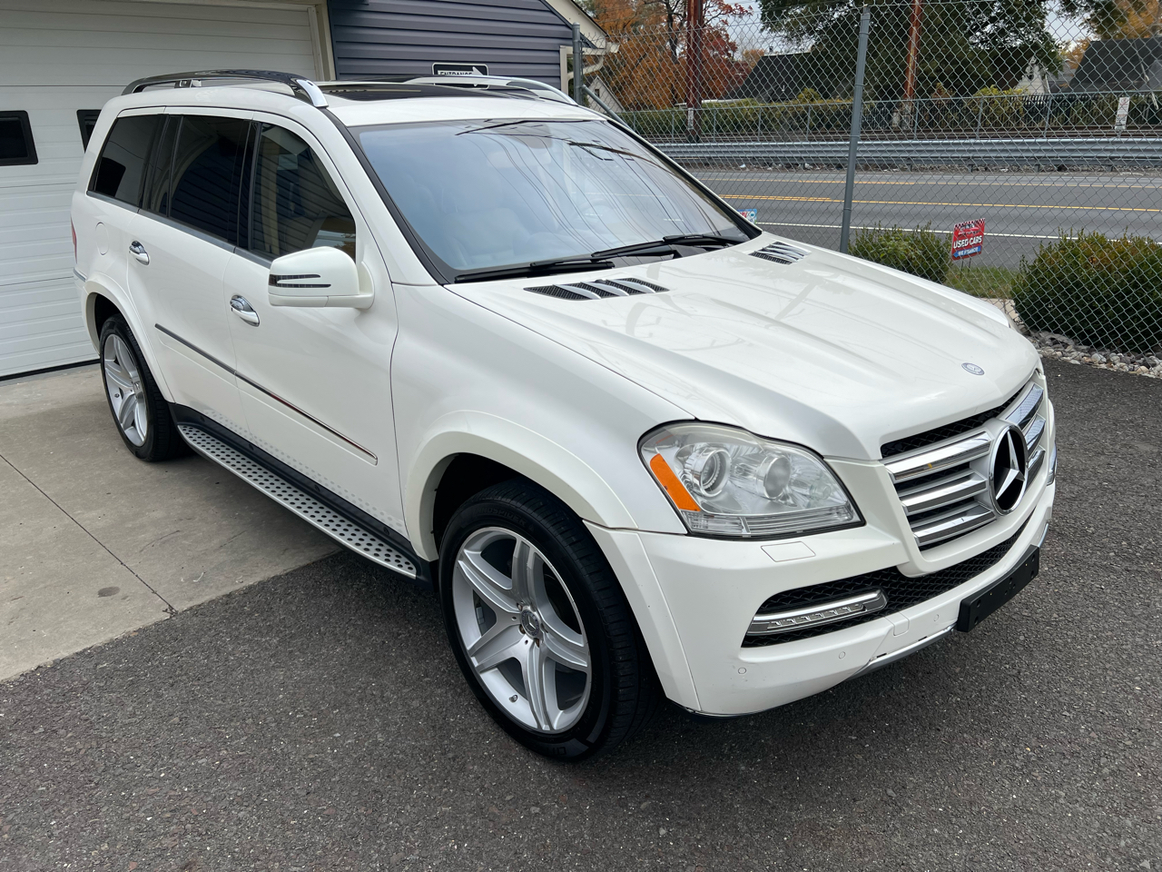 Mercedes-Benz GL-Class GL550 4MATIC 2011