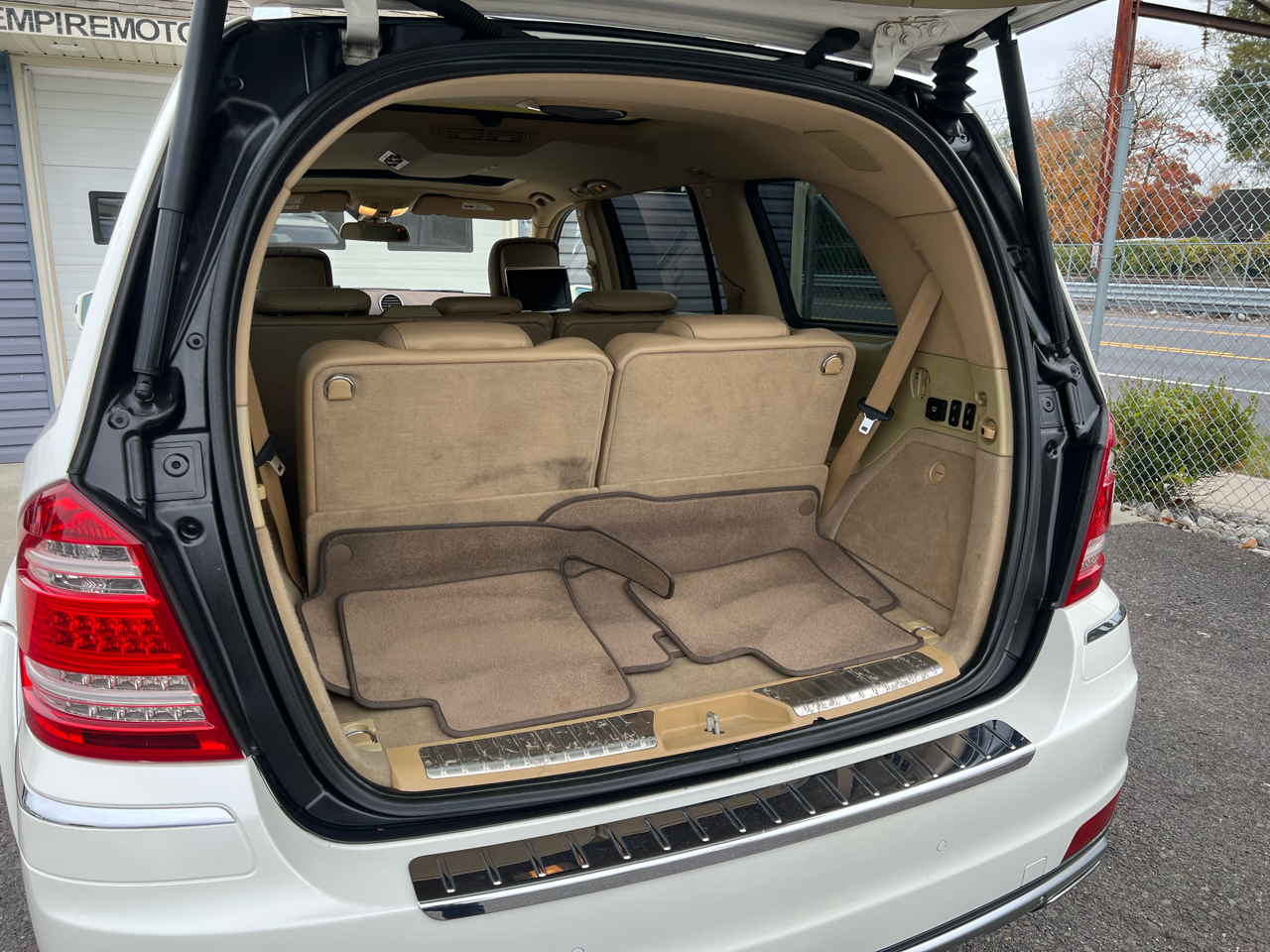 Mercedes-Benz GL-Class GL550 4MATIC 2011