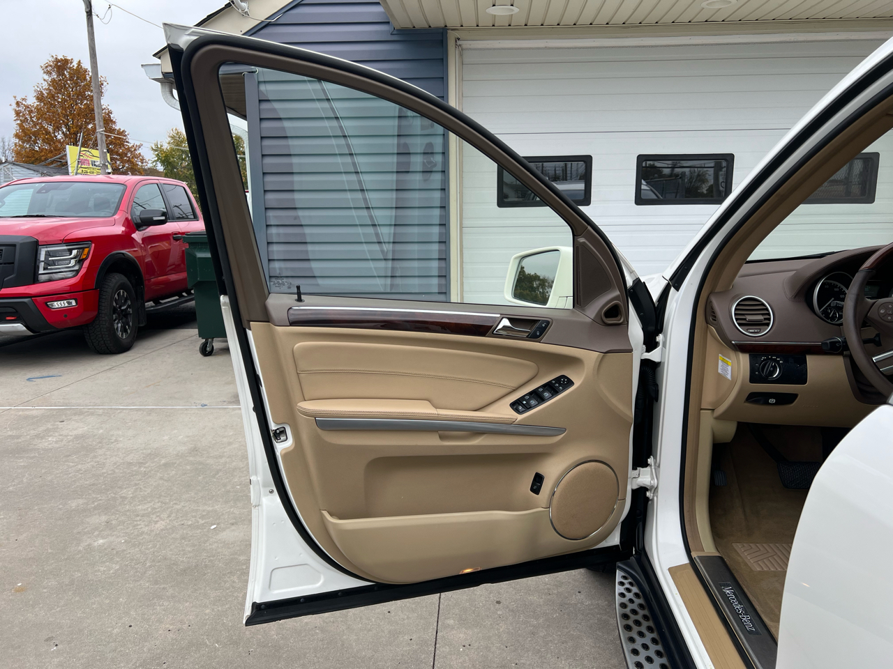 Mercedes-Benz GL-Class GL550 4MATIC 2011