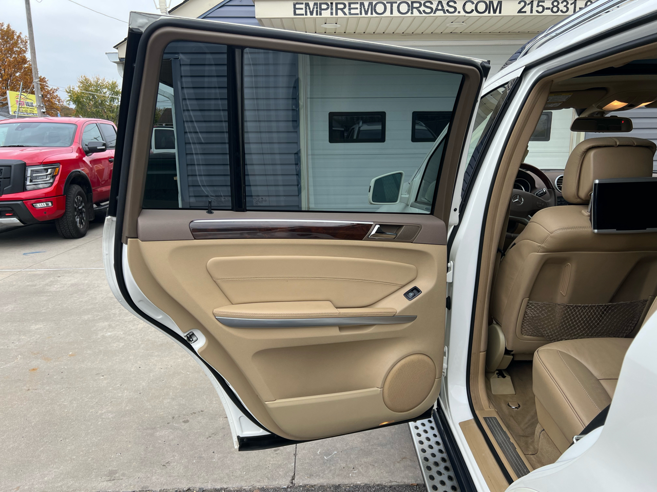 Mercedes-Benz GL-Class GL550 4MATIC 2011