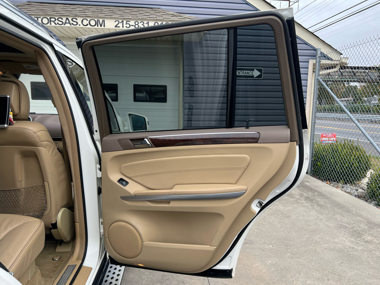 Mercedes-Benz GL-Class GL550 4MATIC 2011