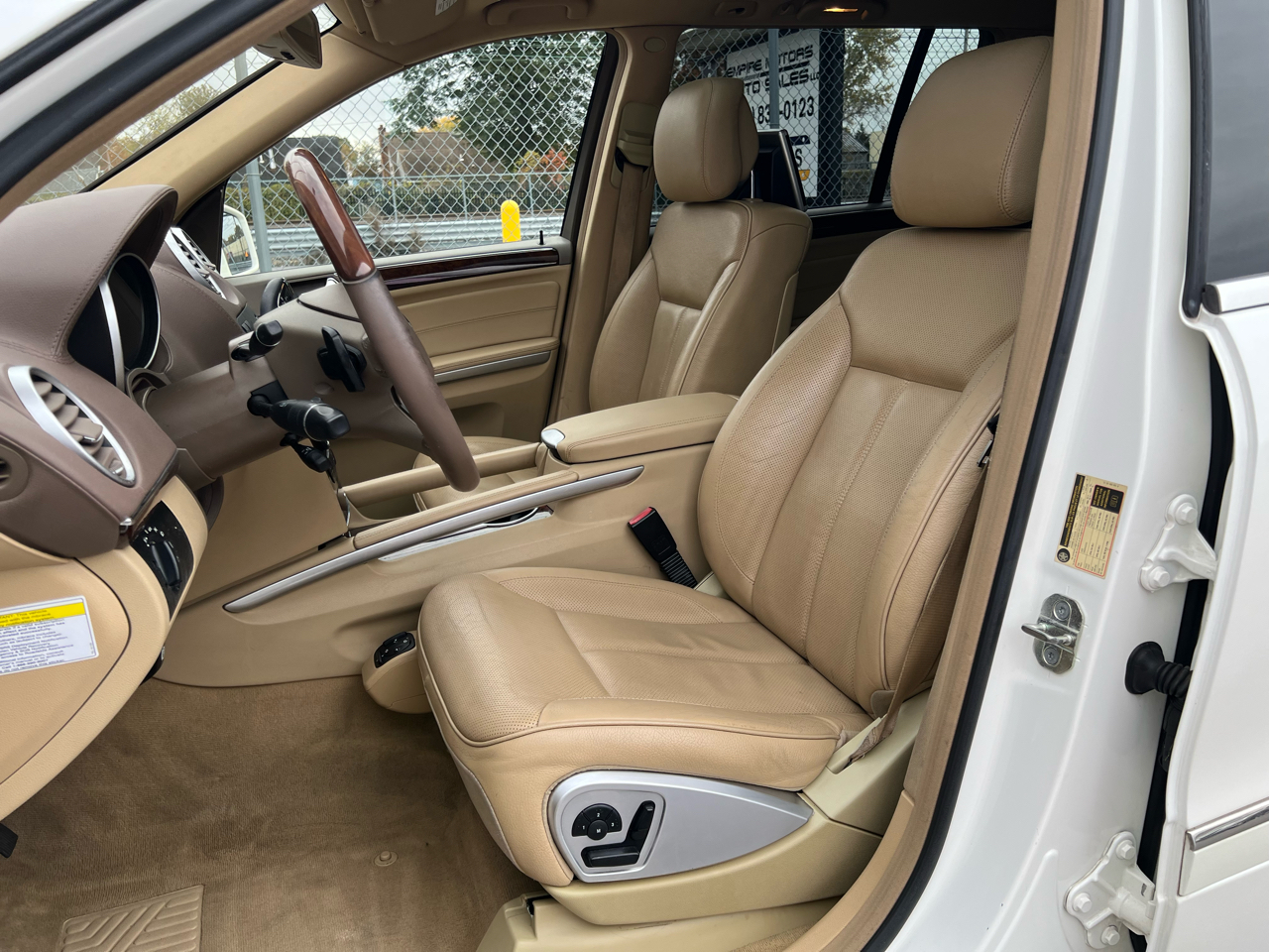 Mercedes-Benz GL-Class GL550 4MATIC 2011