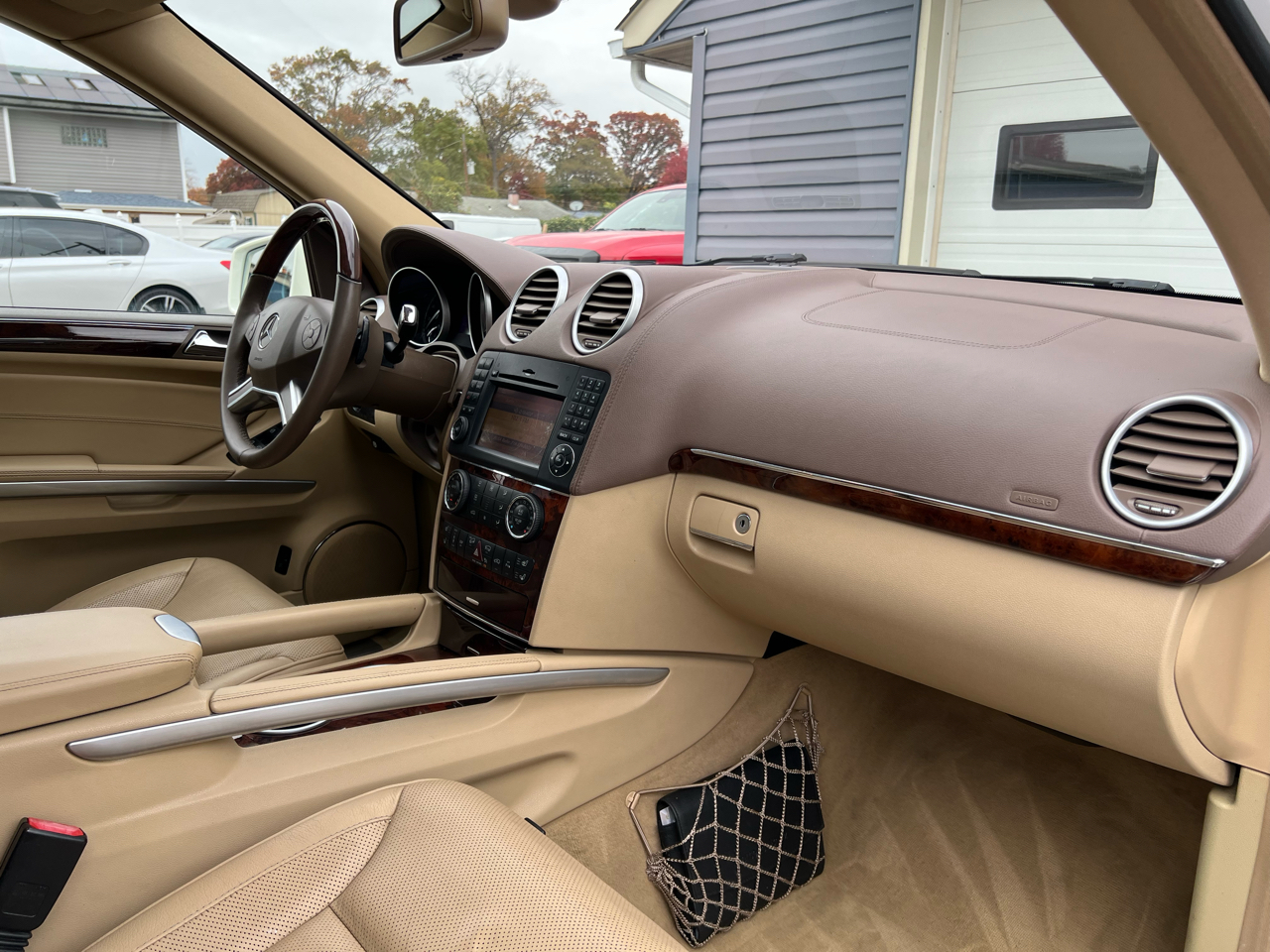 Mercedes-Benz GL-Class GL550 4MATIC 2011