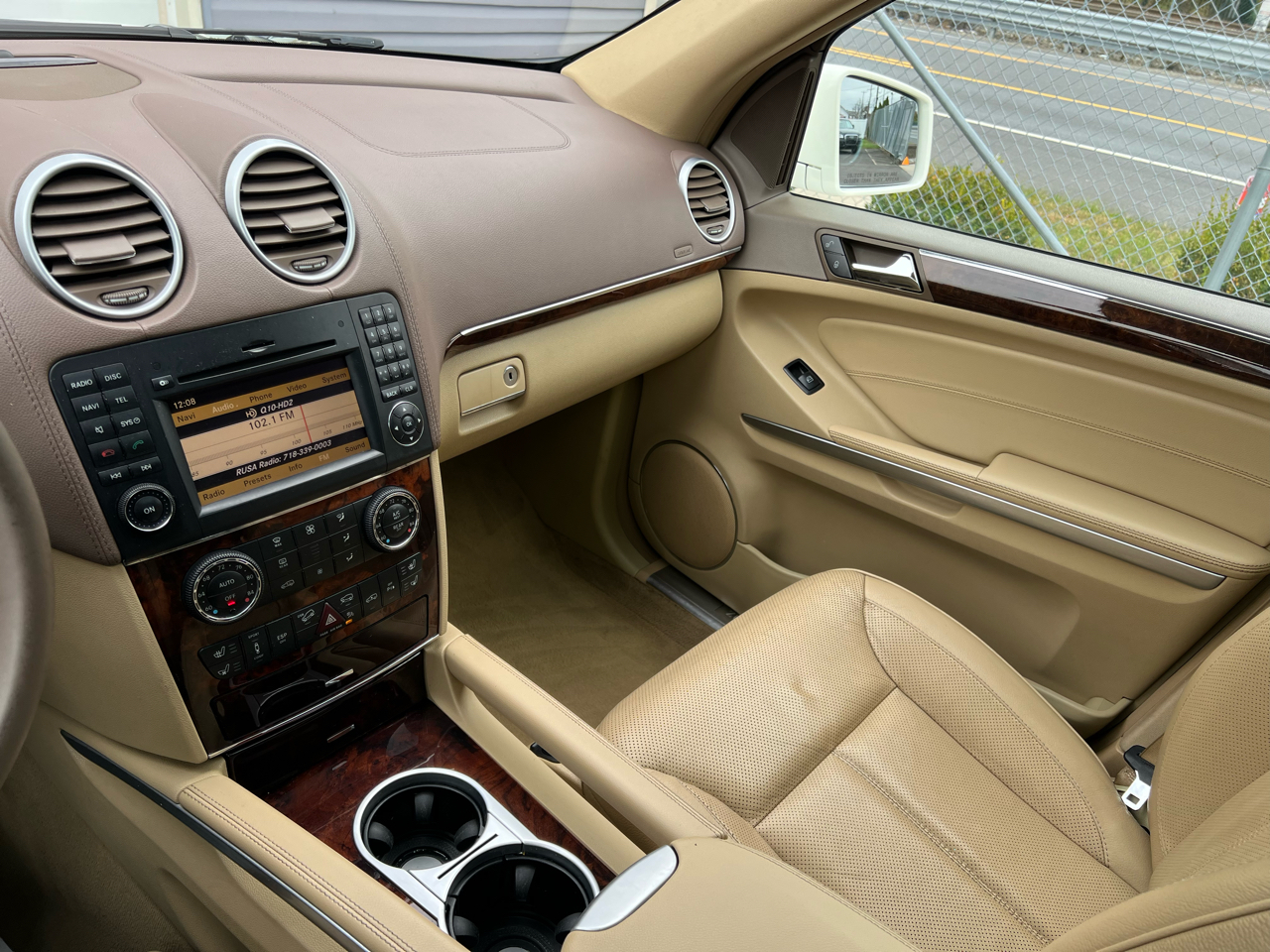 Mercedes-Benz GL-Class GL550 4MATIC 2011