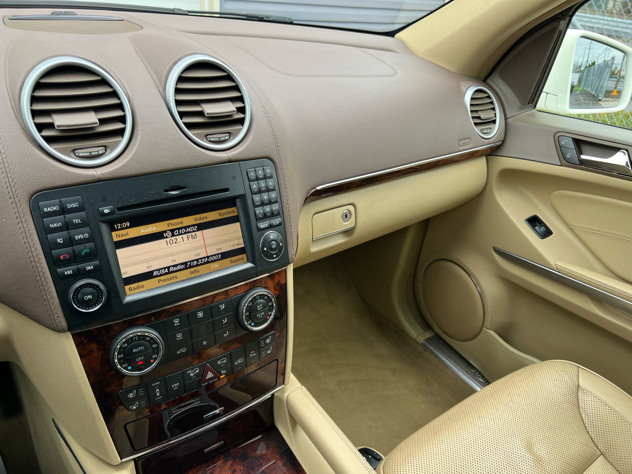 Mercedes-Benz GL-Class GL550 4MATIC 2011