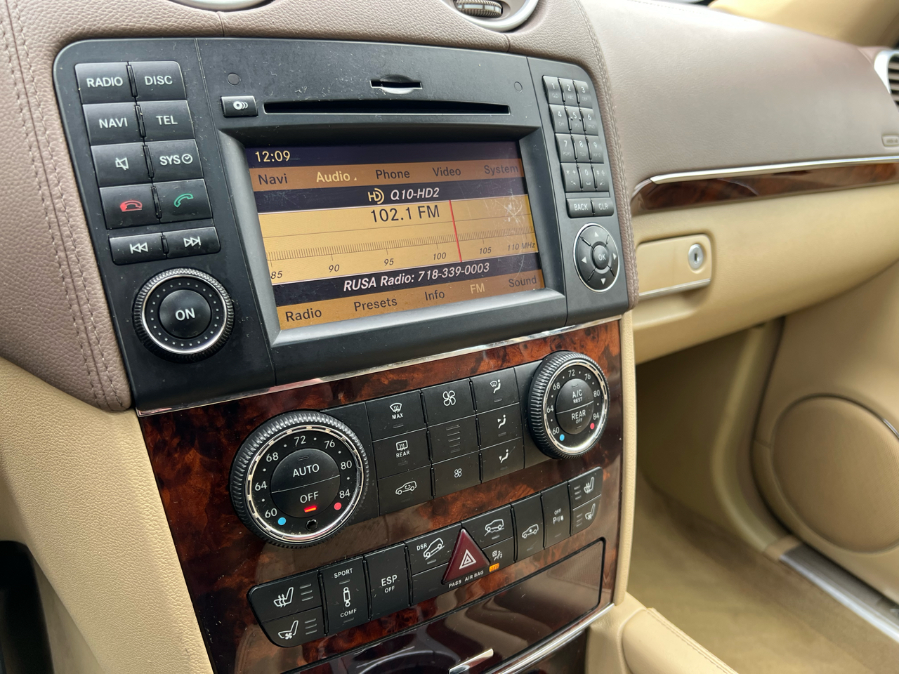 Mercedes-Benz GL-Class GL550 4MATIC 2011