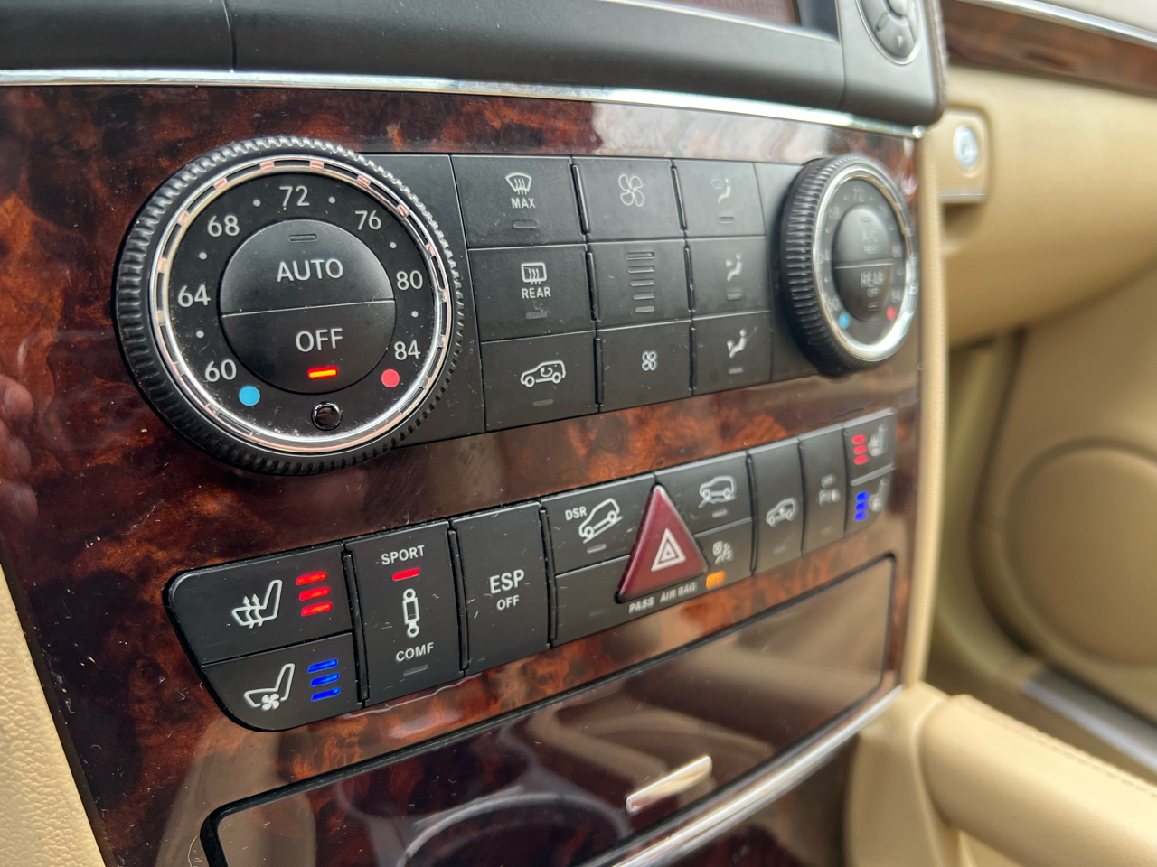 Mercedes-Benz GL-Class GL550 4MATIC 2011