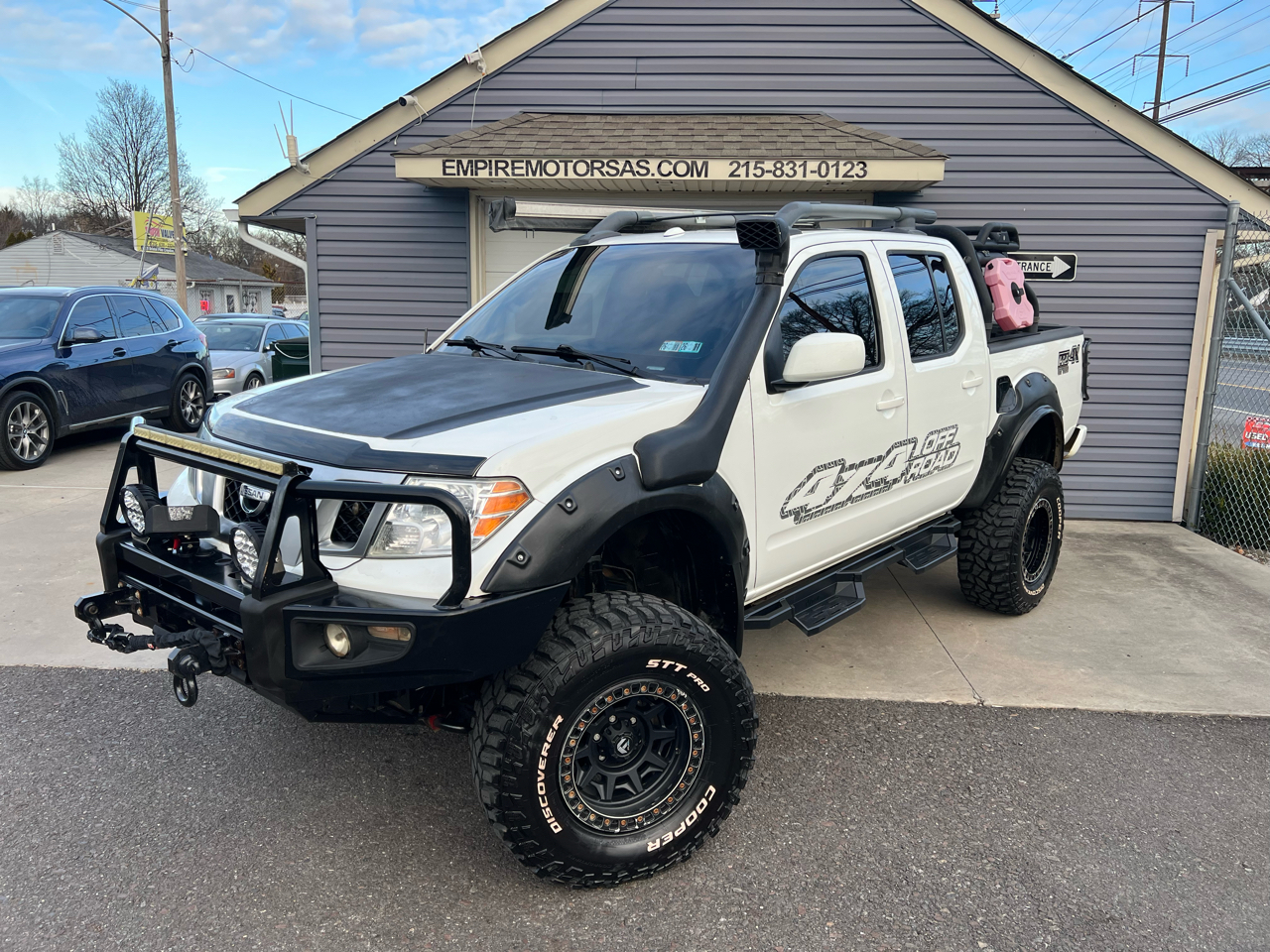 2016 Nissan Frontier PRO-4X Crew Cab 5AT 4WD