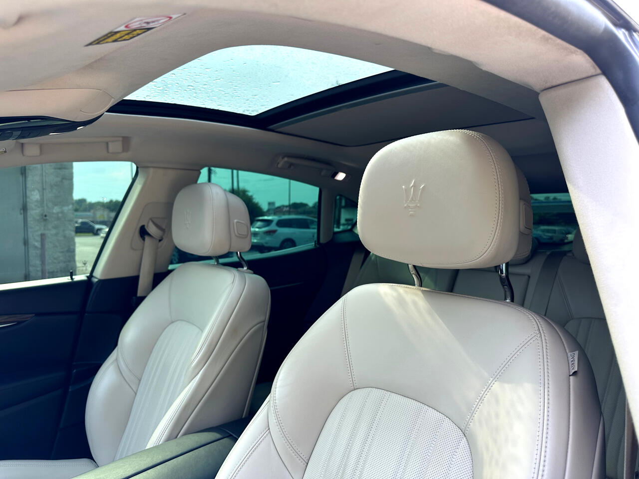 2017 Maserati Levante Base photo 11