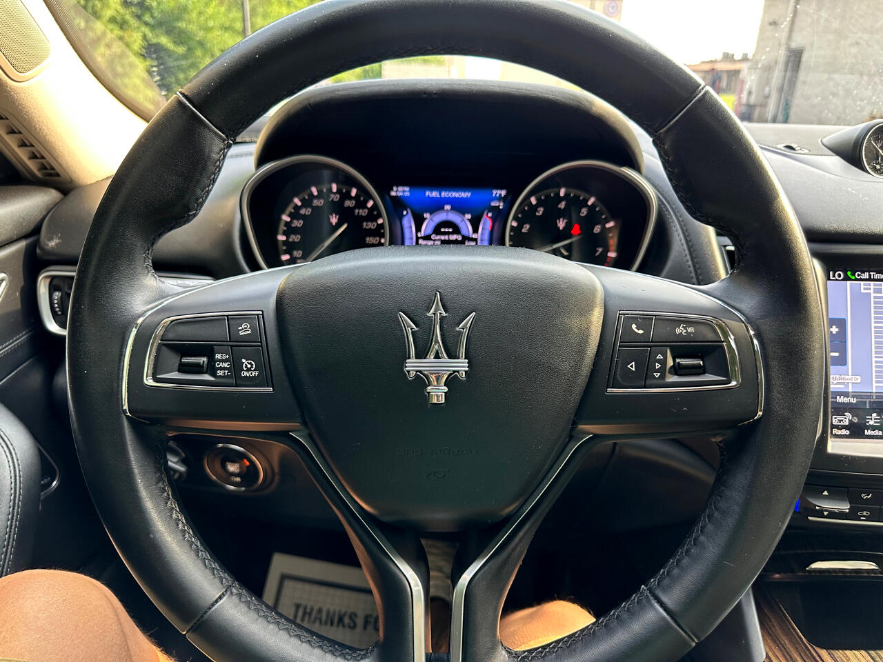 2017 Maserati Levante Base photo 17