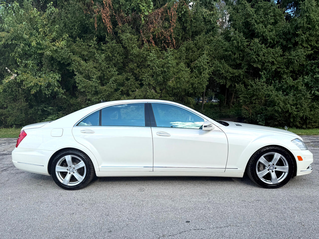 2013 Mercedes Benz S 550 4MATIC photo 4