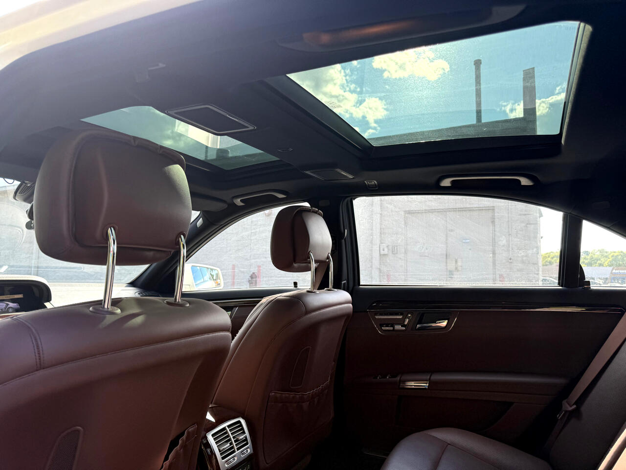 2013 Mercedes Benz S 550 4MATIC photo 12