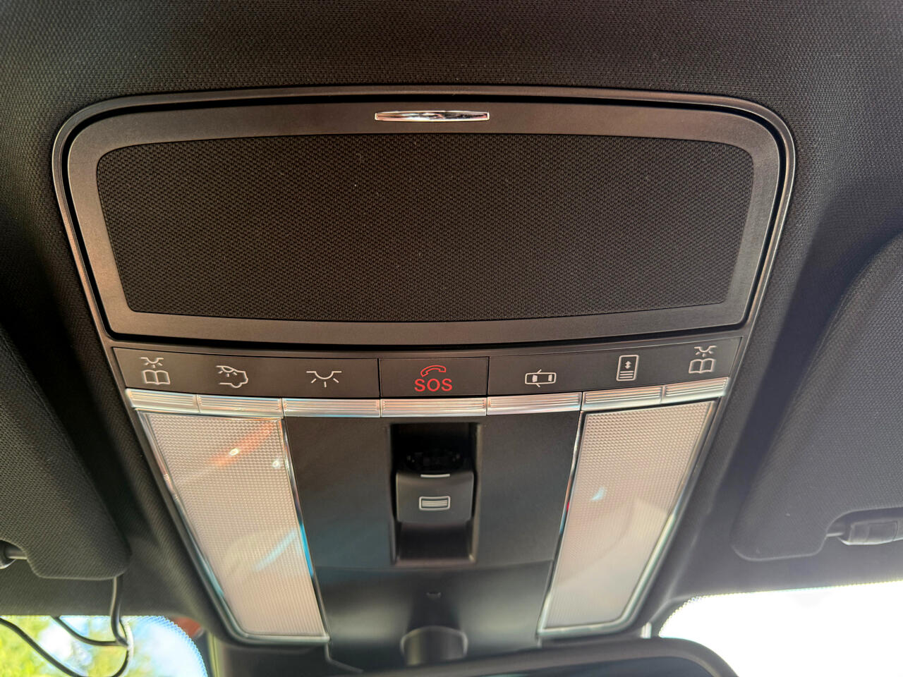 2013 Mercedes Benz S 550 4MATIC photo 28