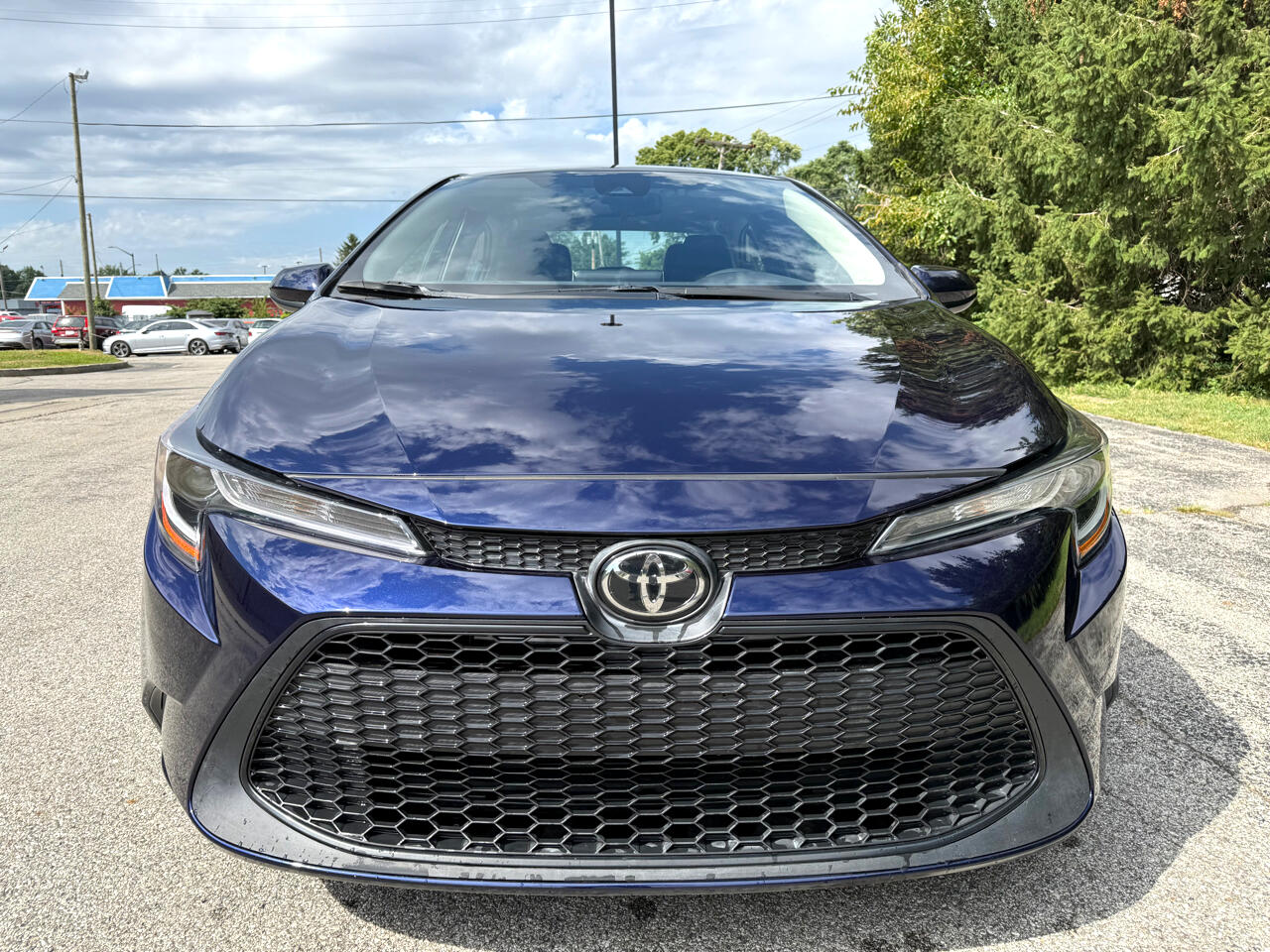 2020 Toyota Corolla LE photo 2