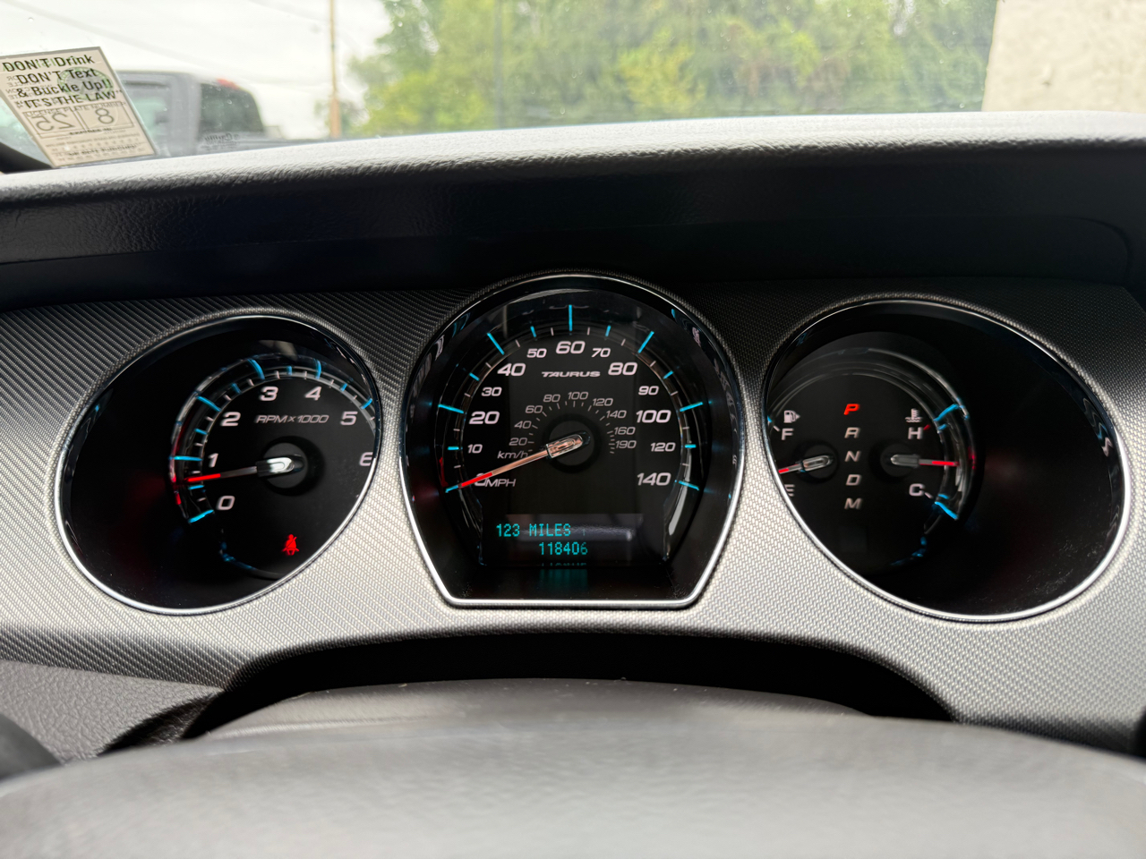2010 Ford Taurus SHO photo 19