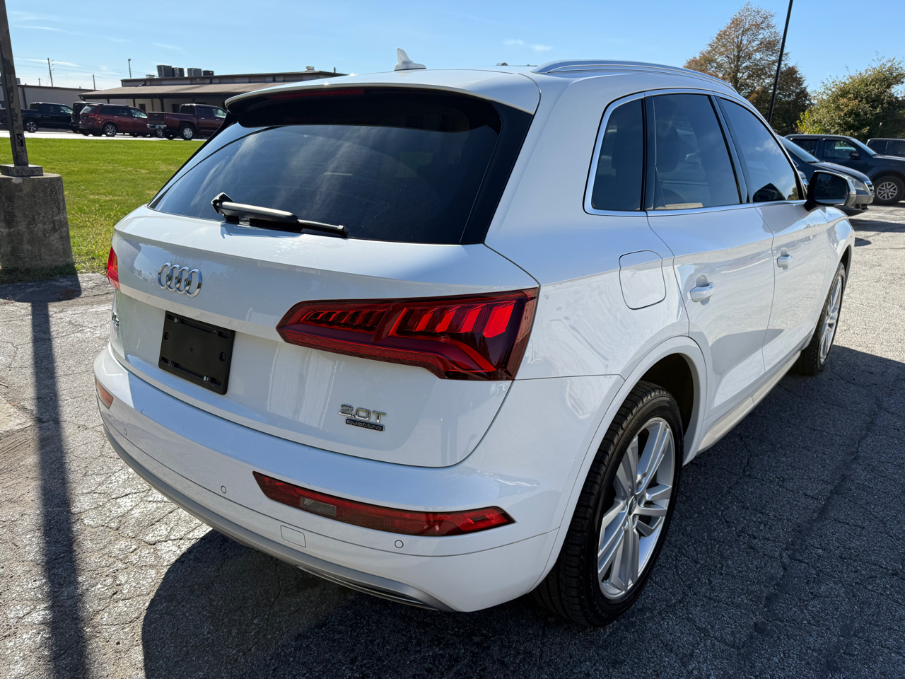 Audi Q5 2.0T Premium Plus quattro 2018 Audi Q5 2.0T Premium Plus quattro 2018