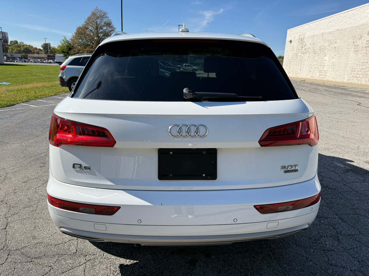 Audi Q5 2.0T Premium Plus quattro 2018 Audi Q5 2.0T Premium Plus quattro 2018