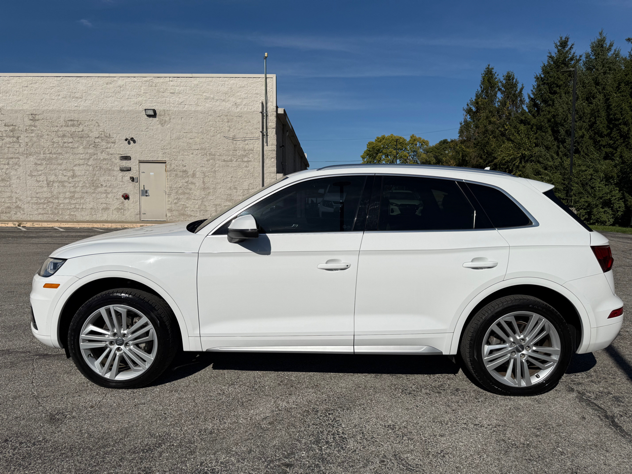 Audi Q5 2.0T Premium Plus quattro 2018 Audi Q5 2.0T Premium Plus quattro 2018