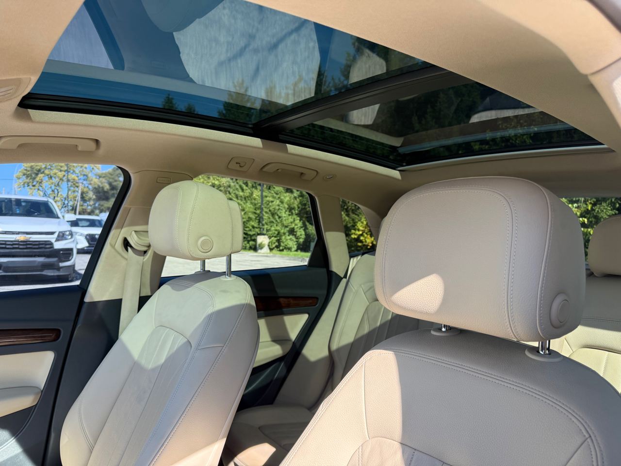 Audi Q5 2.0T Premium Plus quattro 2018 Audi Q5 2.0T Premium Plus quattro 2018