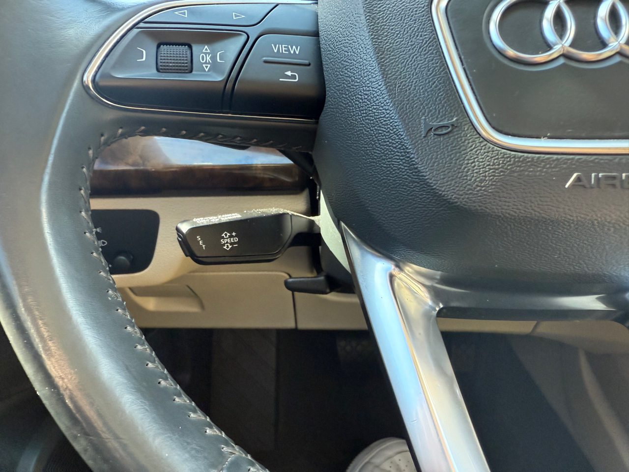 Audi Q5 2.0T Premium Plus quattro 2018 Audi Q5 2.0T Premium Plus quattro 2018